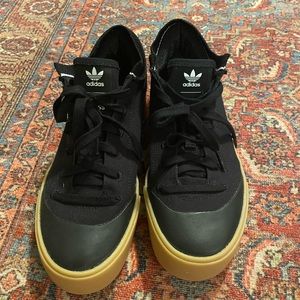 Women’s Black Adidas Sneakers Karlie Kloss Size 8.5